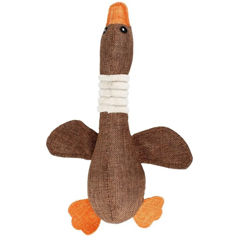 Jouet canard en tissu lin marron pour chien – forme longue avec cou à corde, fond blanc